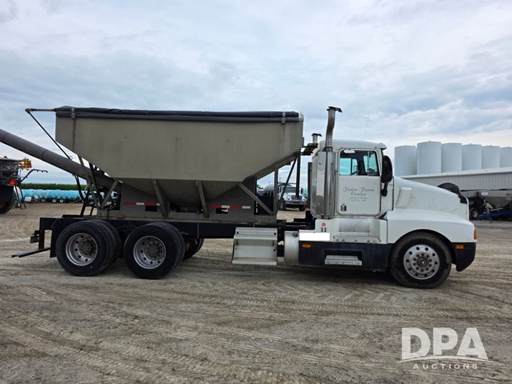 1990-kenworth-t600-image-3