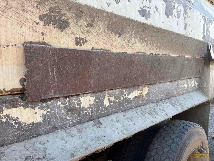 peterbilt-379-image-35