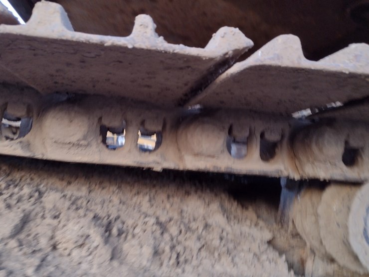 volvo-ec160b-lc-image-40