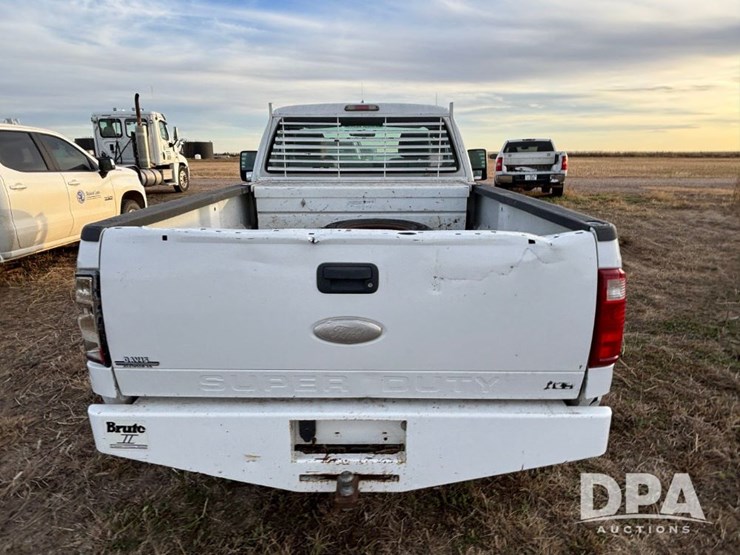 ford-f250-xl-image-5