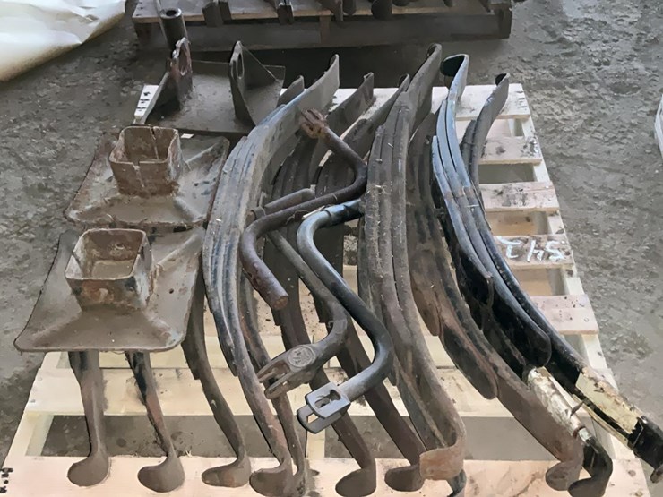 #542-•-leaf-springs-image-3