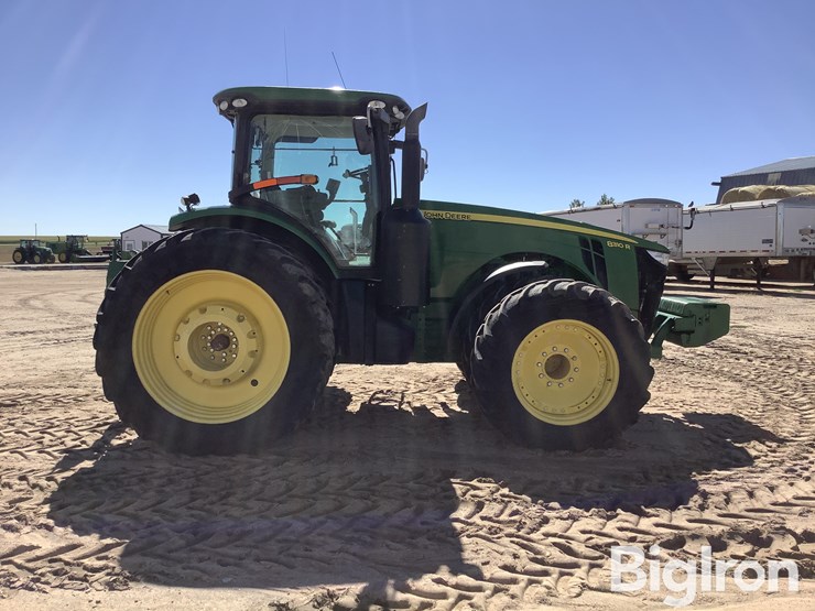 john-deere-8310r-image-4