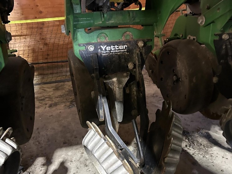 2014-john-deere-db60-image-53