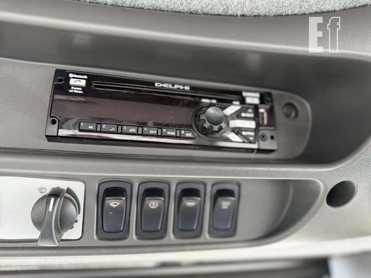 challenger-mt755e-image-30