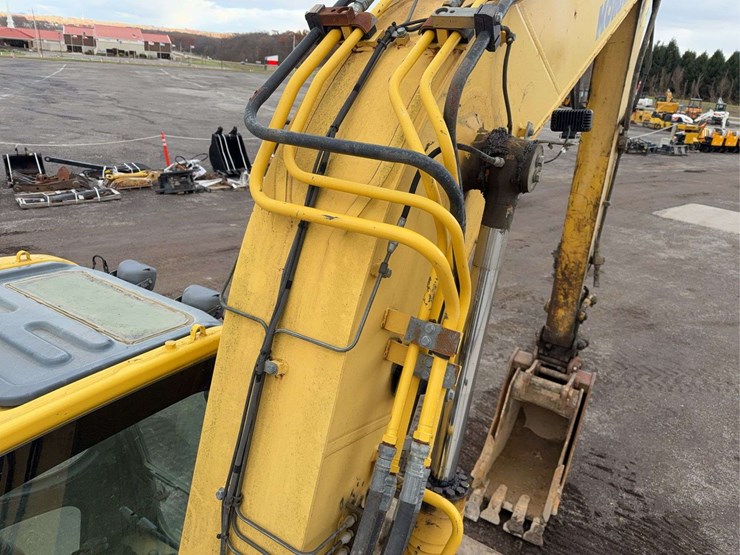 2012-komatsu-pc138-image-39