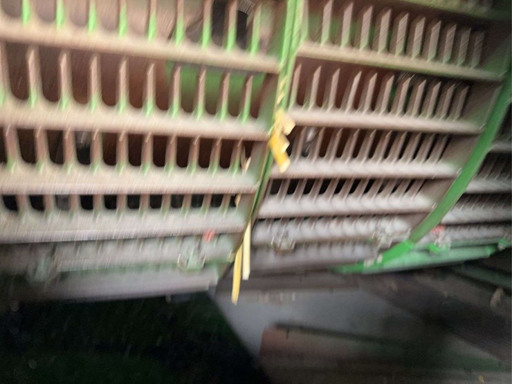 2013-john-deere-s670-image-48