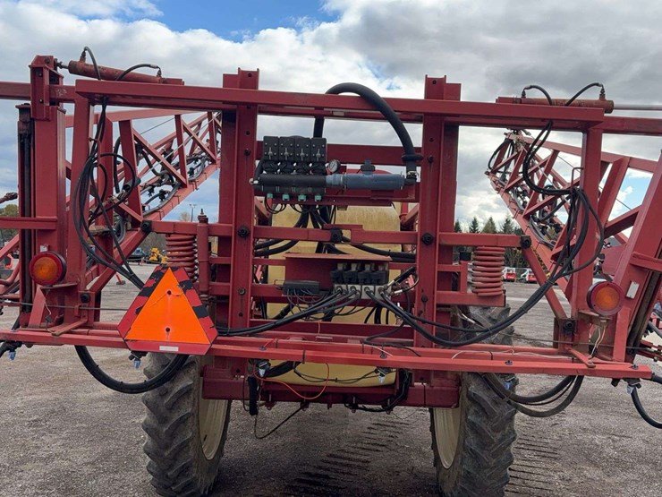 hardi-command-sprayer-image-9