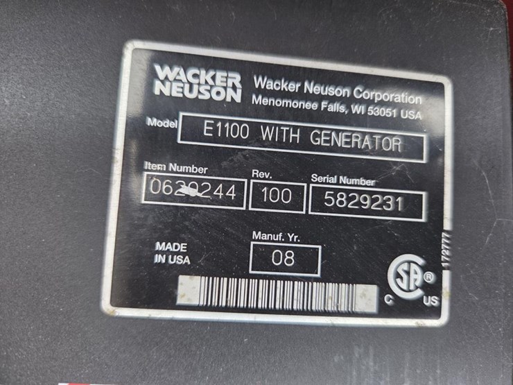 2008-wacker-neuson-e1100-image-24