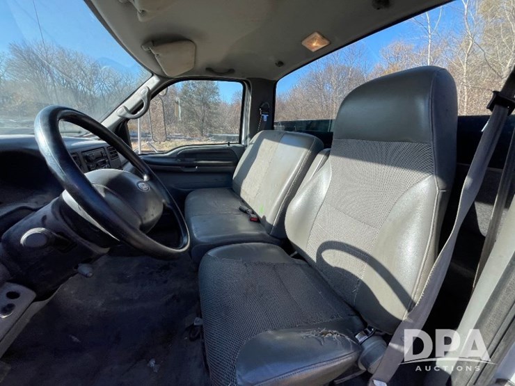 ford-f650-xlt-image-38