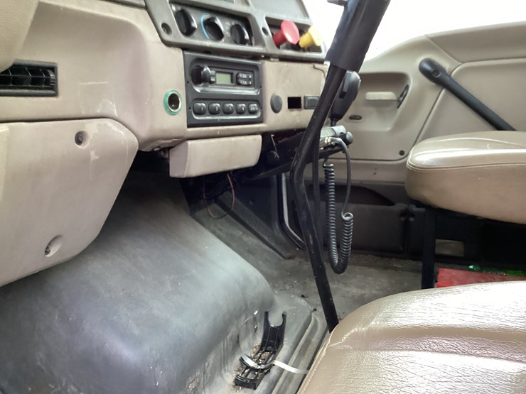 #4671-•-sterling-single-axle-semi-image-16