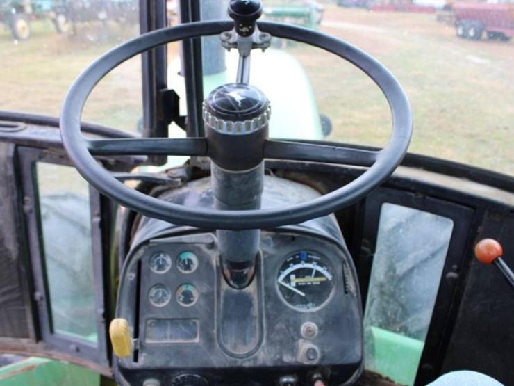 john-deere-8640-image-12