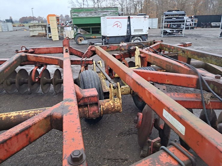 2001-krause-16'-half-fold-single-wing-disc-image-11