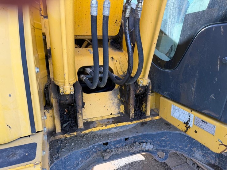 kobelco-sk140-image-30