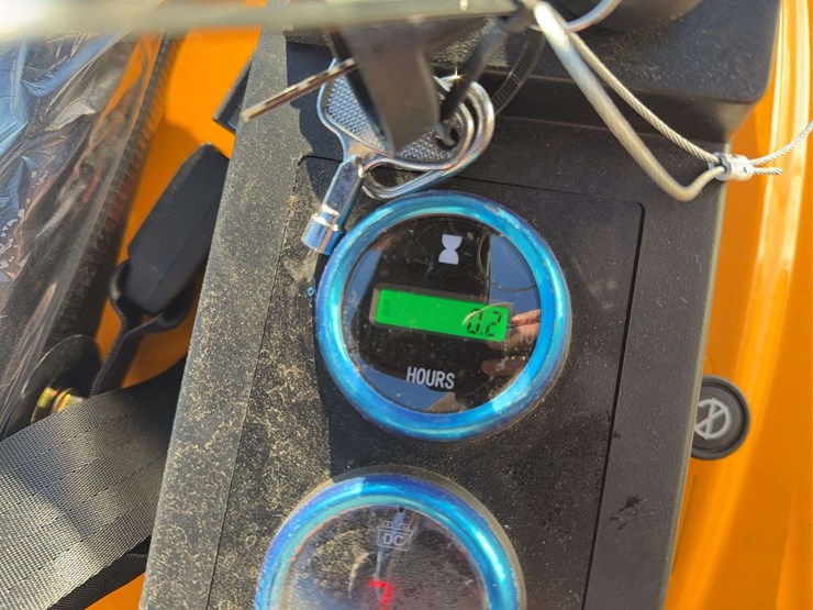 2025-miva-va15p-mini-excavator-image-15