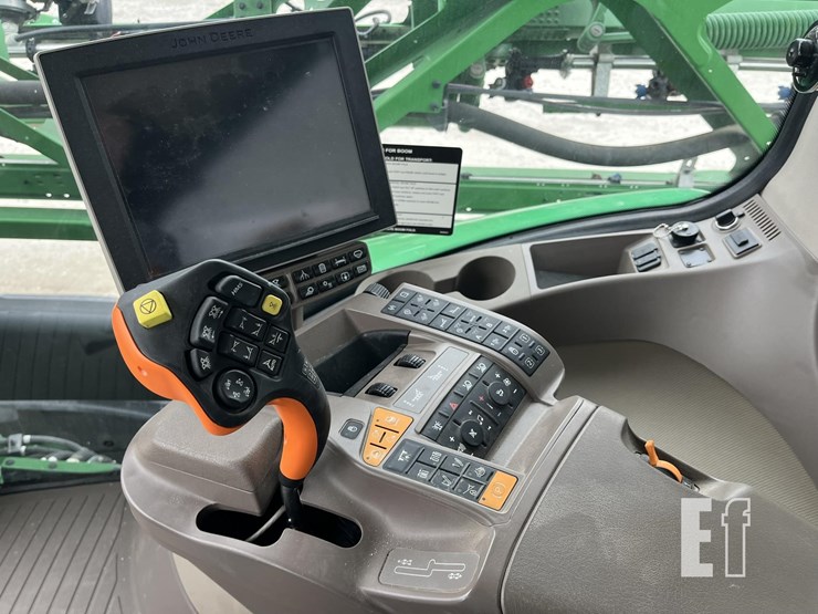 john-deere-r4038-image-32