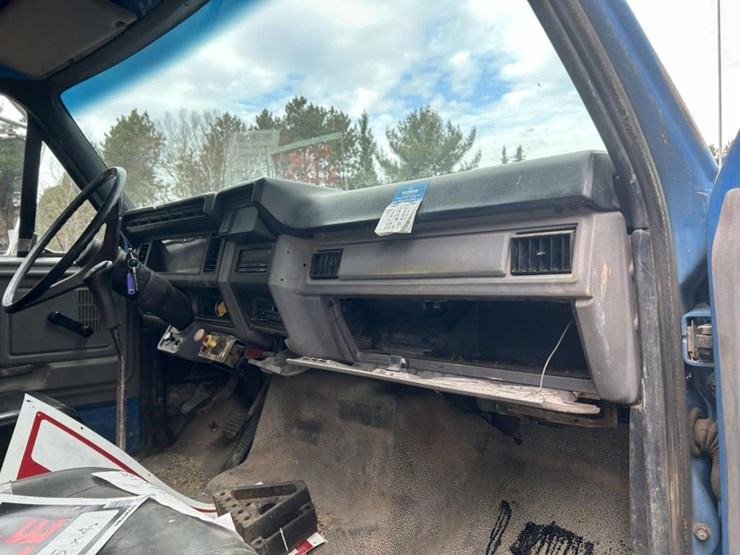 #1429-•-1995-ford-f-series-flatbed-truck-image-47