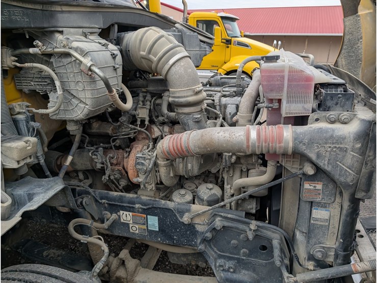 2020-kenworth-t880-image-13