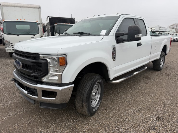2022-ford-f350-image-1