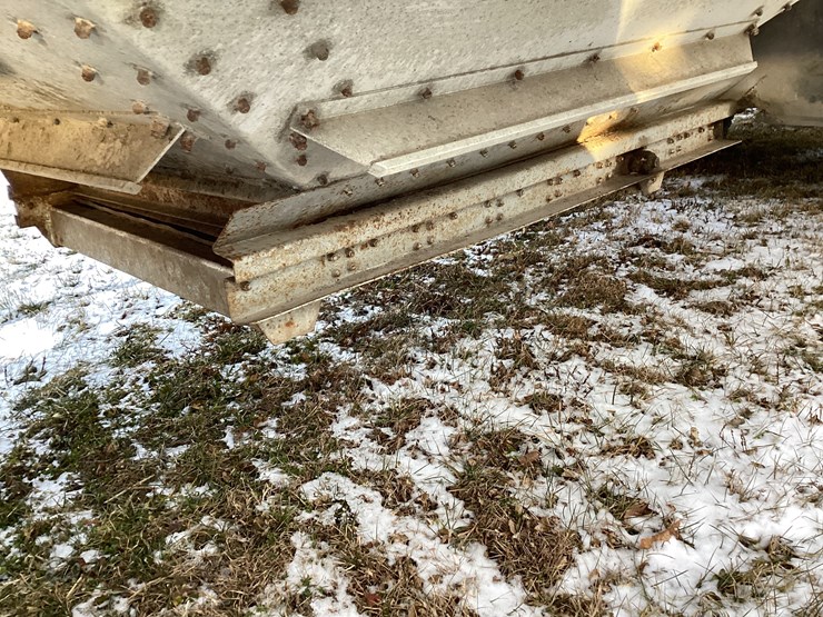 wilson-hopper-bottom-image-5