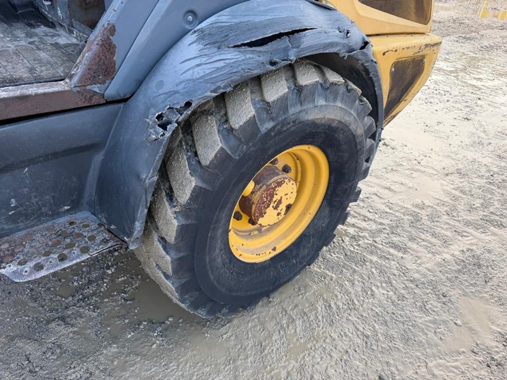 2014-deere-304k-image-15