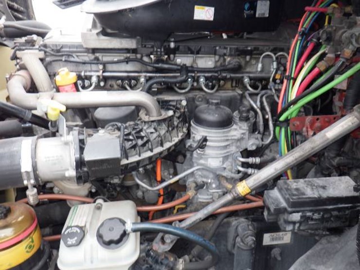 freightliner-cascadia-125-image-19