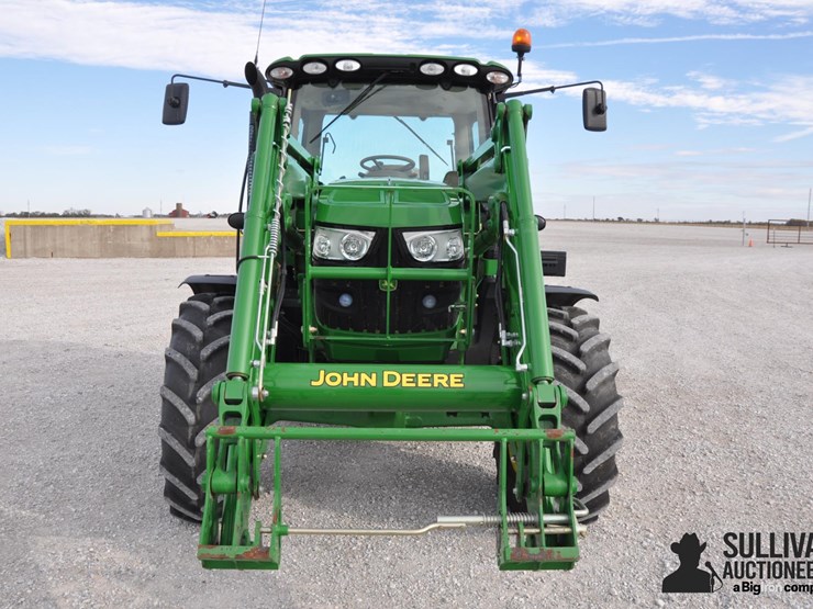 john-deere-6125r-image-2