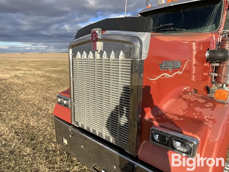 2002-kenworth-w900-image-13