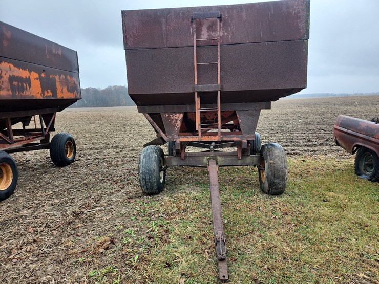 unverferth-gravity-wagon-w/gear-image-10