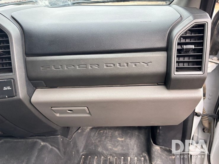 ford-f550-xl-image-59