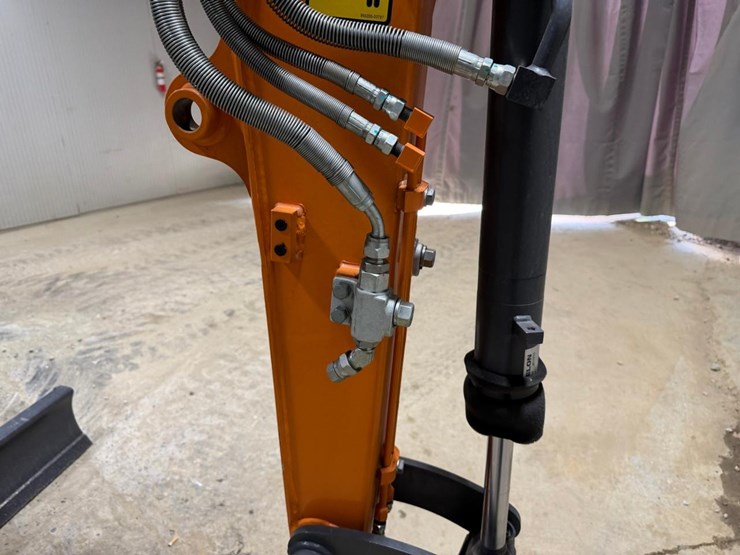 2026-develon-dx27z-7-image-9