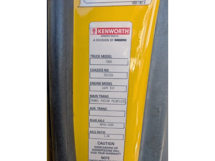 2020-kenworth-t880-image-27