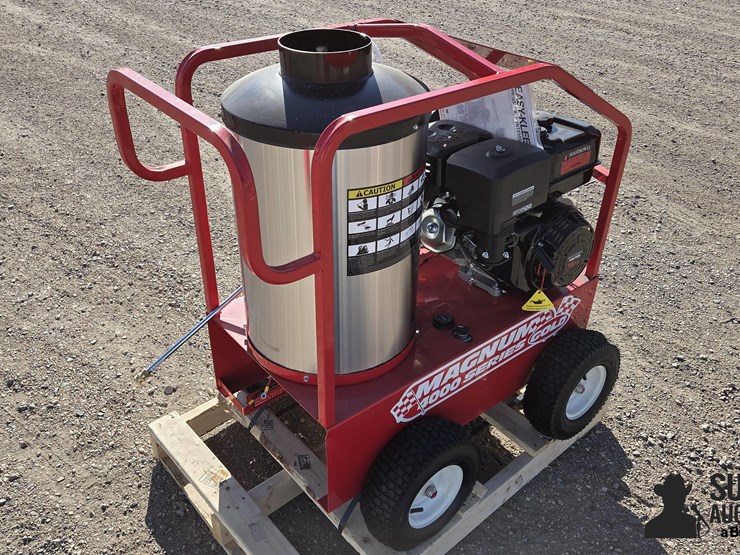 2025-magnum-4000-series-hot-water-pressure-washer-image-5