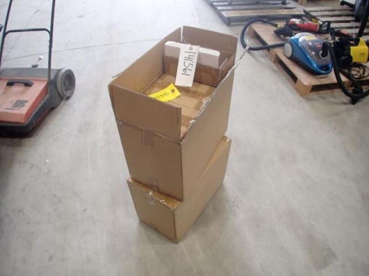 qty-of-(2)-boxes-of-4-in.-clear-glass-ball-lights-image-1