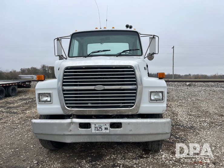 ford-l8000-image-2