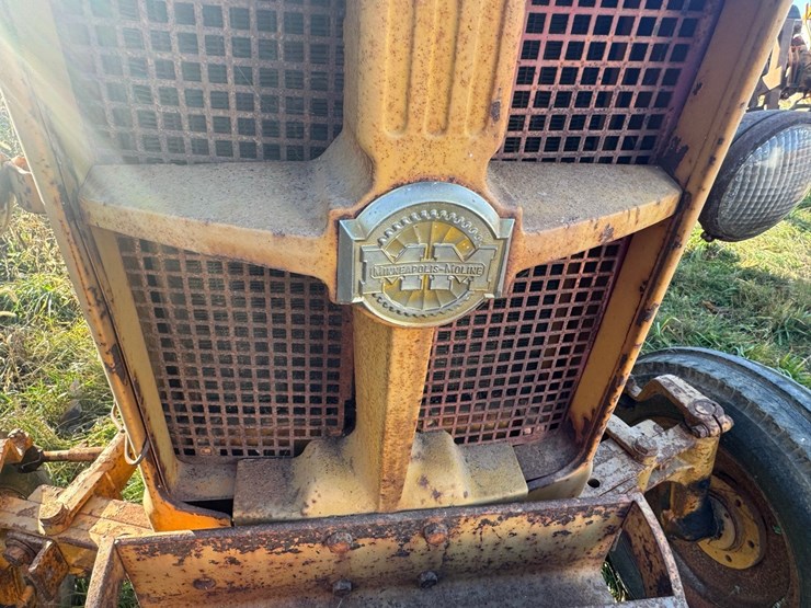 minneapolis-moline-445-image-7