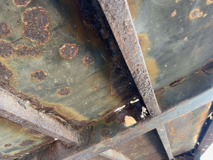 1995-wheeler-gh2-hopper-bottom-trailer-image-22