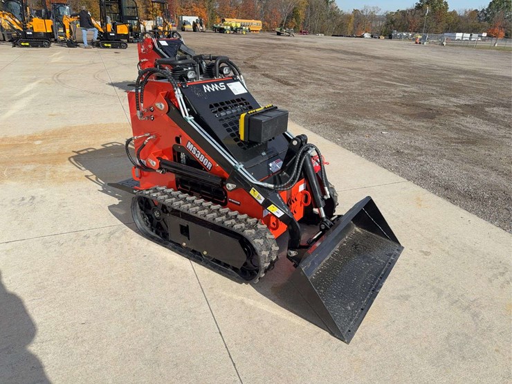 2025-mms-ms380r-stand-on-skid-loader-image-2