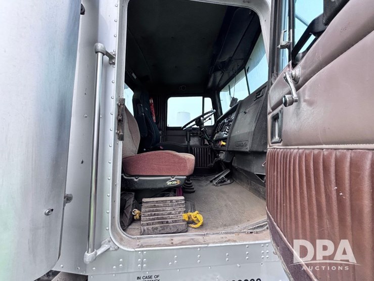 1995-kenworth-t800-image-80