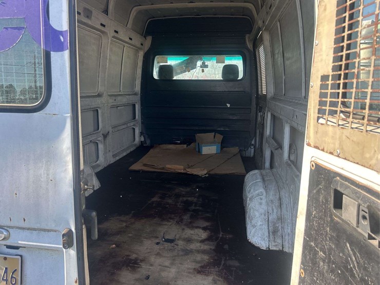 2002-dodge-2500-image-9