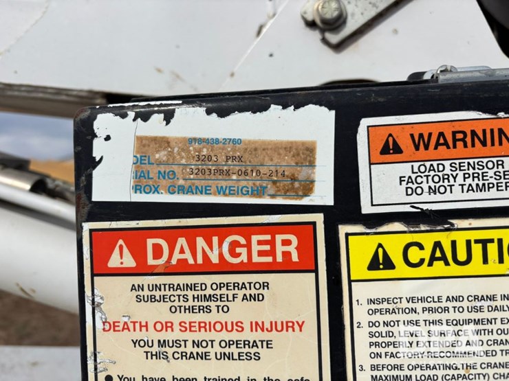 2011-ford-f550-image-32