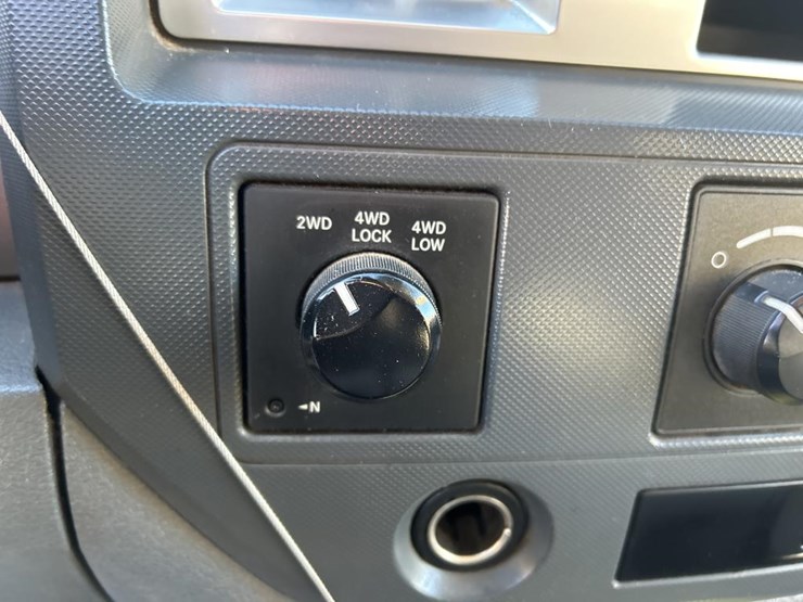 2008-dodge-3500-image-50