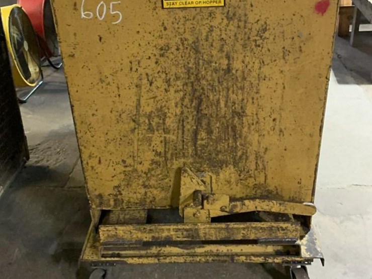 #605-•-wheeled-self-dumping-hopper-image-3