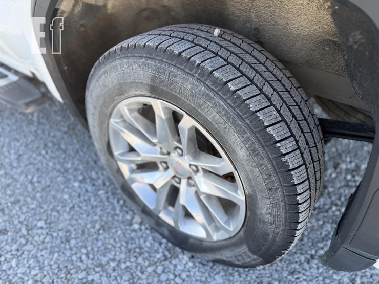 gmc-sierra-1500-slt-image-15