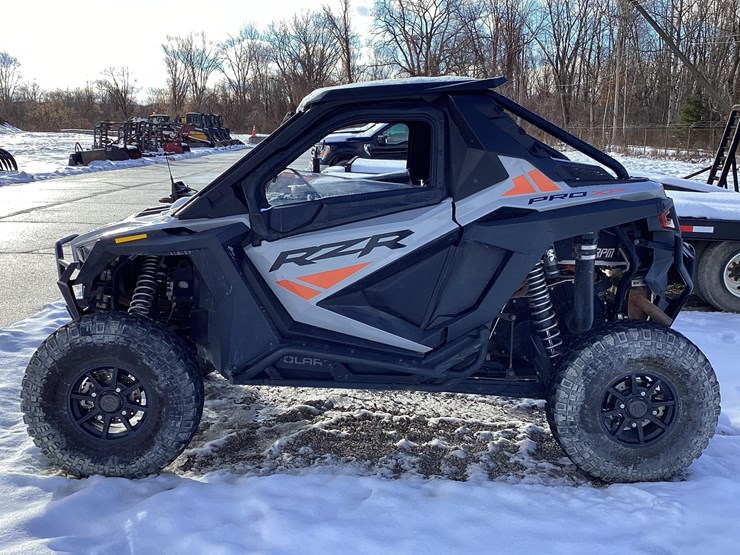 2023-polaris-razor-utility-vehicle-vn:292476-image-5