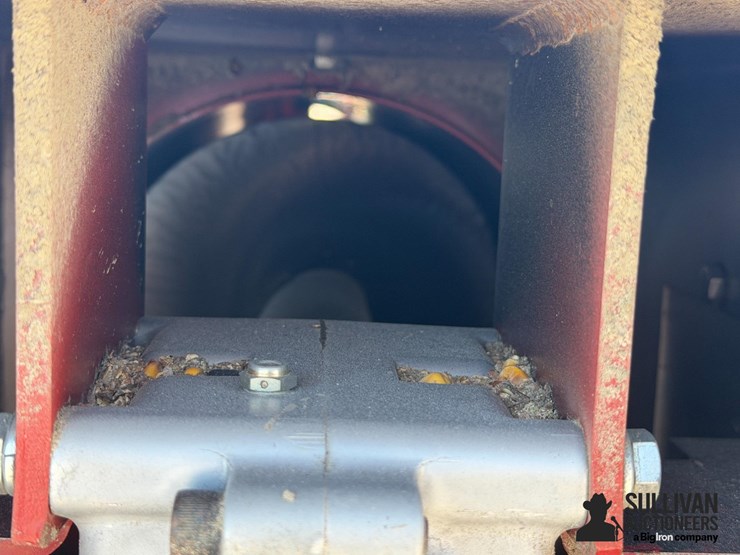 mayrath-10x82-image-16