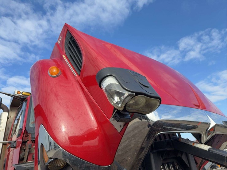 2013-international-workstar-7400-image-57