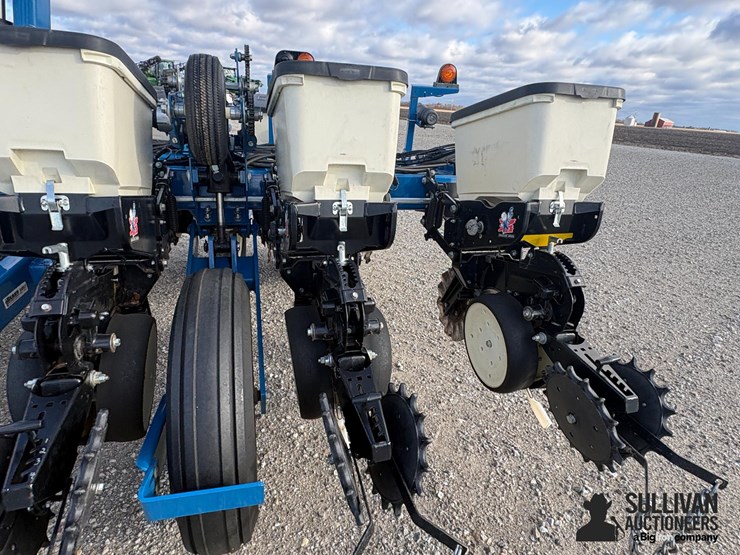 kinze-3200-image-16