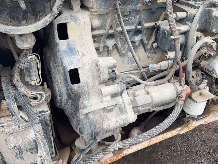 2007-bobcat-s130-image-13