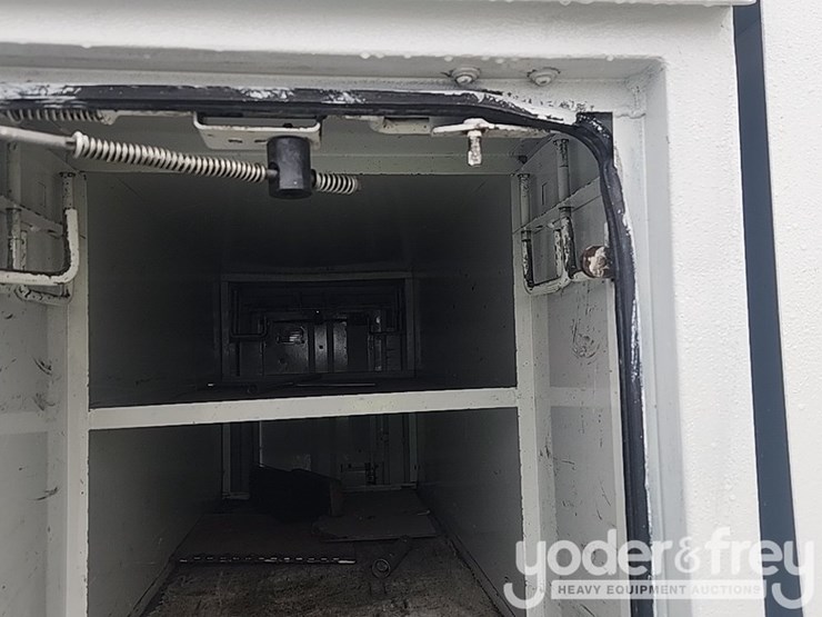 ford-f750-xl-image-25