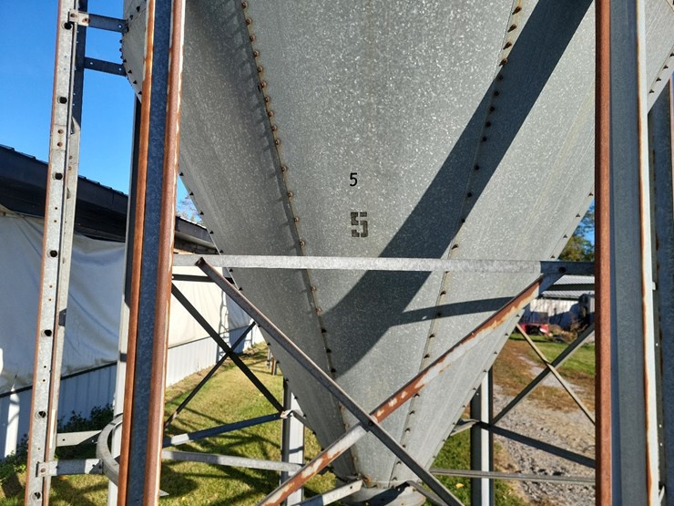 brock-12-ton-feed-bin-w/boot---bin-#5-image-13